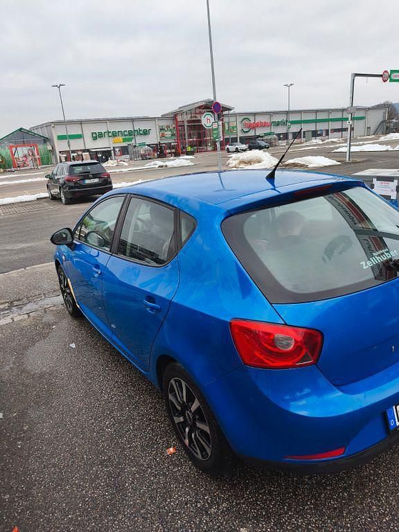 Gebraucht Seat Ibiza Reference 69 PS (50 kW) 2011 Braun Limousine