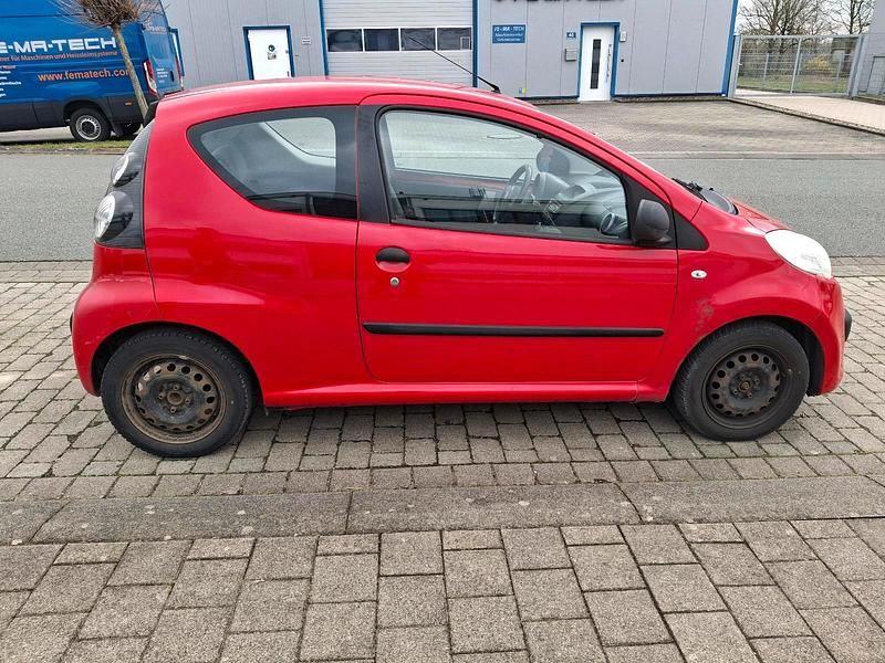 Gebraucht Citroën C1 68 PS (50 kW) 2007 Rot Kleinwagen