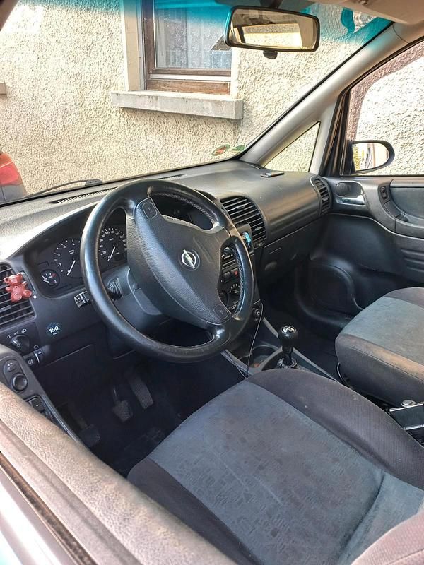 Gebraucht Opel Zafira 2001 Blau Van / Kleinbus