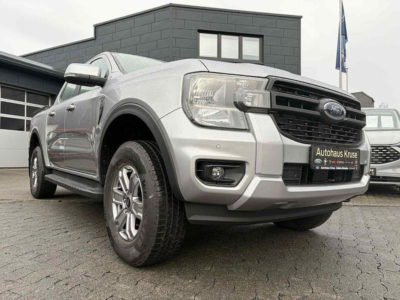 Neu Ford Ranger XLT 170 PS (125 kW) 2025 Silber Pickup