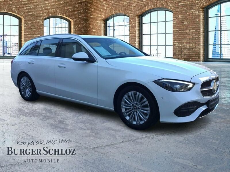 Gebraucht Mercedes C300 265 PS (194 kW) 2022 Weiß Kombi