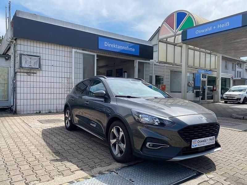 Magneticgrau (metallic) Gebraucht 2019 Ford Focus Active Kleinwagen | 15.555 € (Fairer Preis) - Bild 1/4