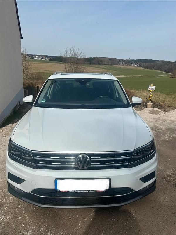 Gebraucht VW Tiguan 150 PS (110 kW) 2018 Weiß SUV