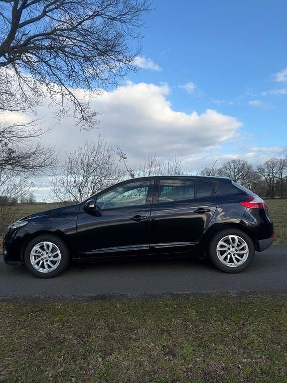 Gebraucht Renault Mégane 110 PS (80 kW) 2012 Schwarz Limousine