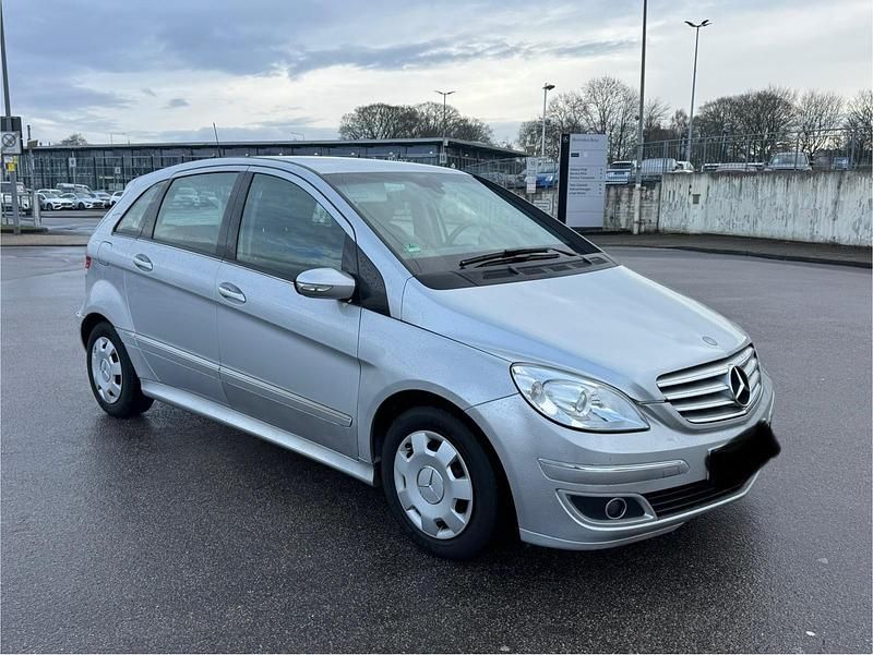 Gebraucht Mercedes B170 120 PS (88 kW) 2006 Silber Van / Kleinbus