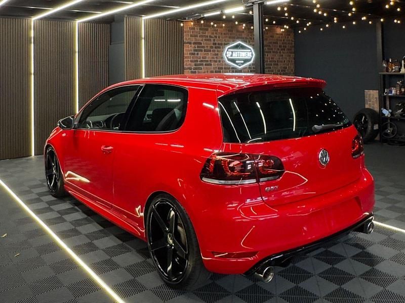 Gebraucht VW Golf Edition 235 PS (172 kW) 2011 Rot Coupé