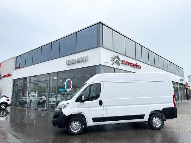 Weiß (weiß) Gebraucht 2023 Citroën Jumper Van / Kleinbus | 29.999 € - Bild 1/4