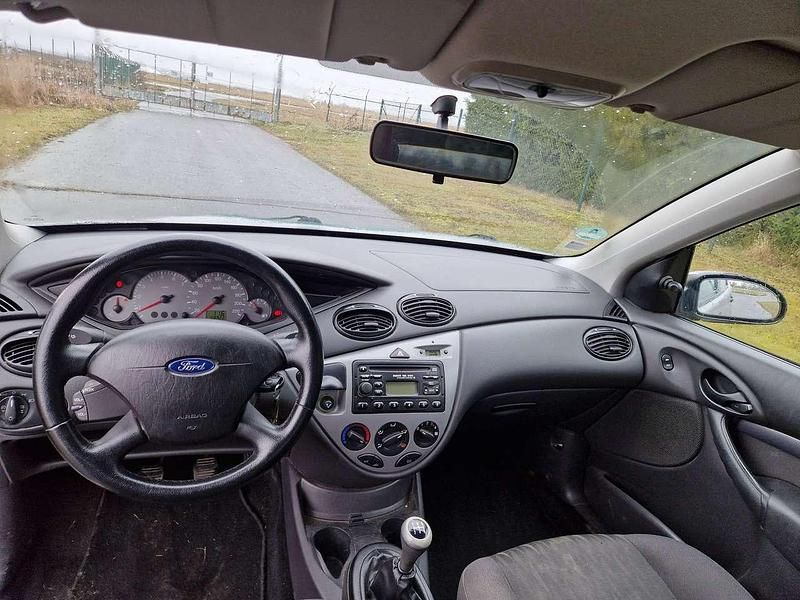 Gebraucht Ford Focus 101 PS (74 kW) 2005 Silber Kleinwagen