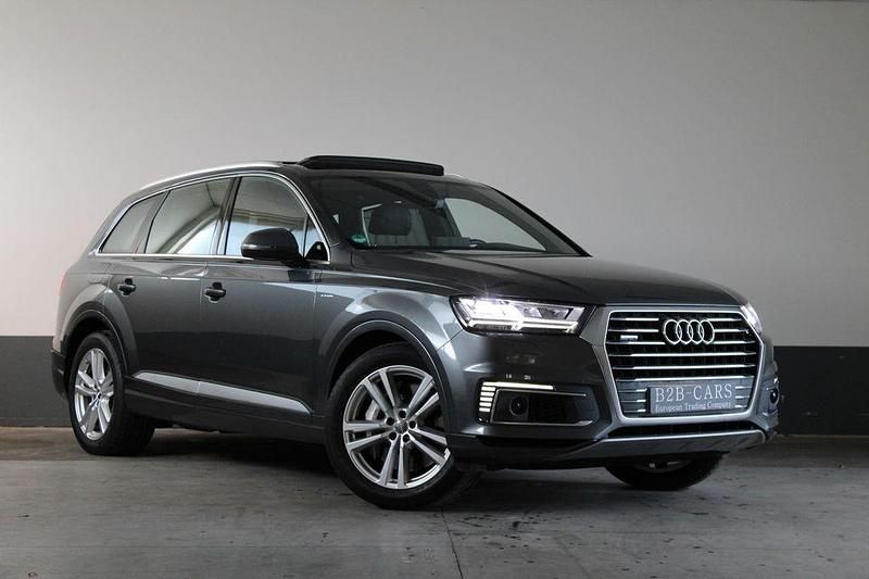 Grau Gebraucht 2016 Audi Q7 S-Line SUV | 21.500 € (Superpreis) - Bild 1/4