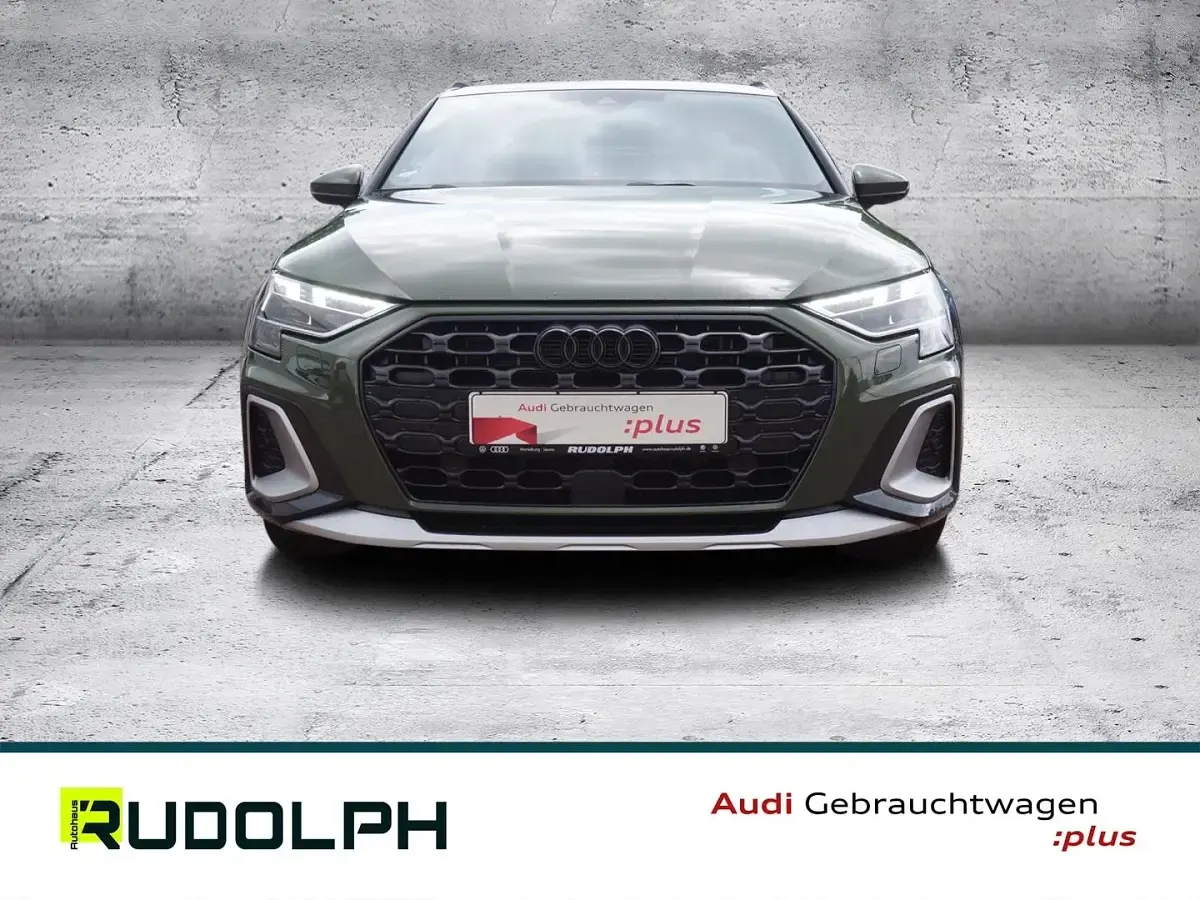 Gebraucht Audi A3 Advanced 2025 Distriktgrün metallic