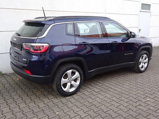 Gebraucht Jeep Compass Longitude 140 PS (102 kW) 2018 Jazz blue pearl coat SUV
