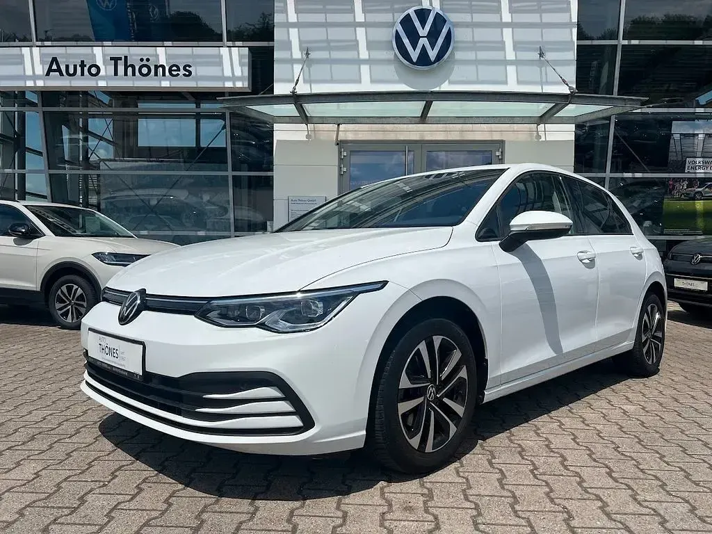 Gebraucht VW Golf VIII United 131 PS (96 kW) 2021 Weiß Limousine