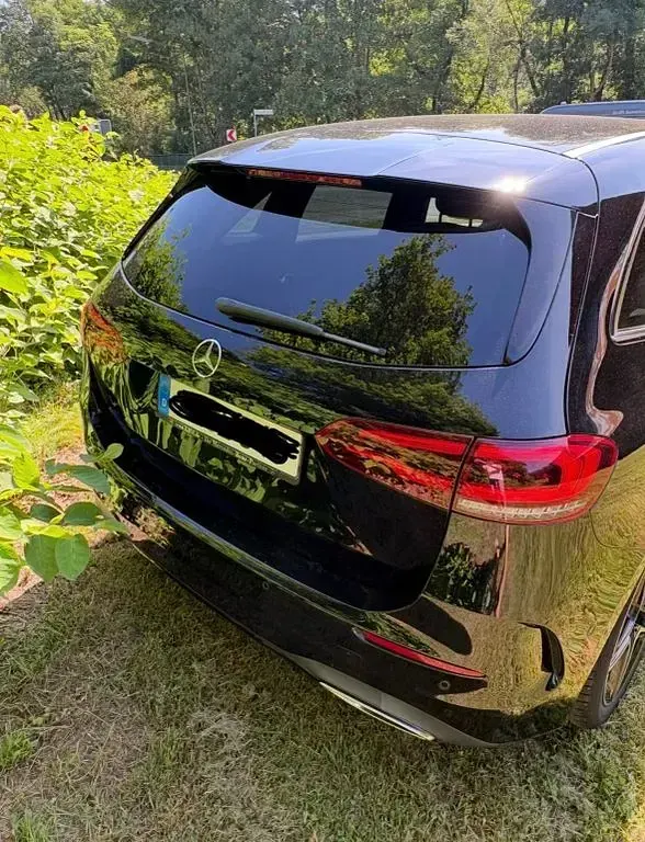 Gebraucht Mercedes B180 136 PS (100 kW) 2020 Schwarz Kleinwagen