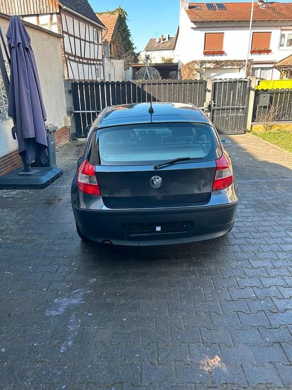 Gebraucht BMW 118 143 PS (105 kW) 2006 Grau Kleinwagen