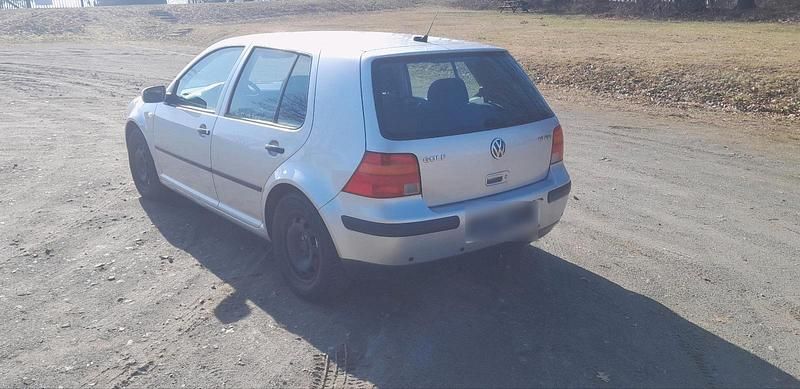 Gebraucht VW Golf IV 110 PS (80 kW) 2003 Silber Kleinwagen