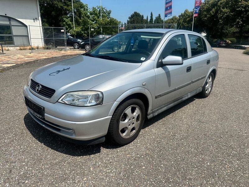 Silber Gebraucht 1999 Opel Astra Limousine | 1.090 € (Superpreis) - Bild 1/4
