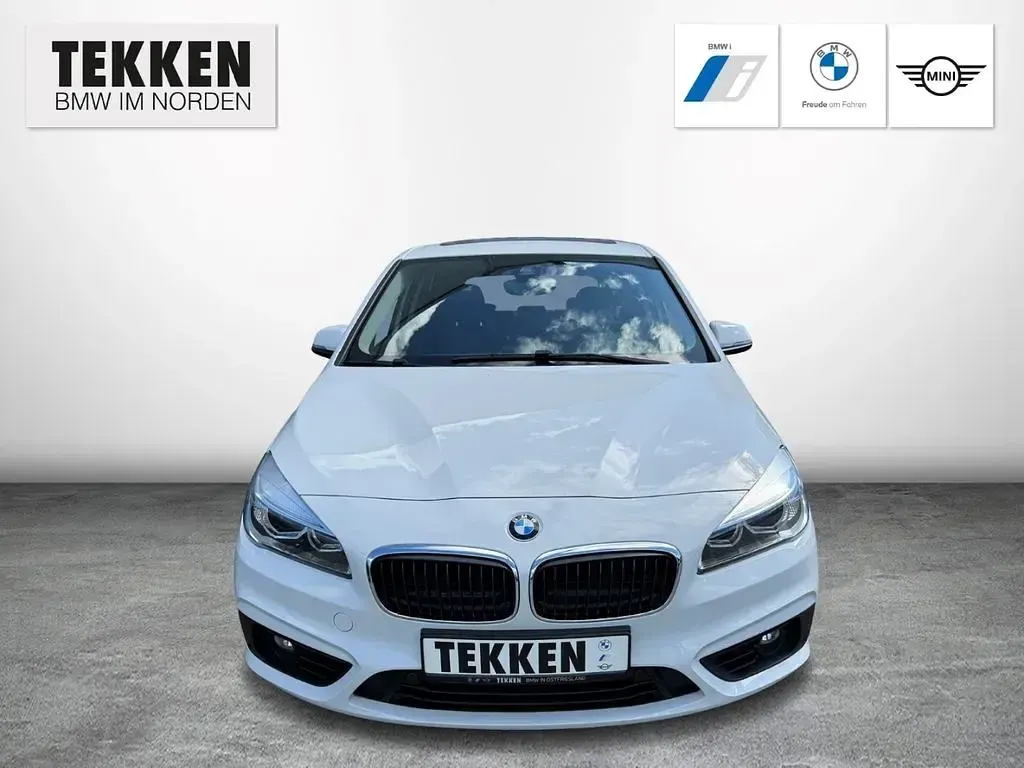 Gebraucht BMW 218 Active Tourer 136 PS (100 kW) 2016 Weiss Van / Kleinbus
