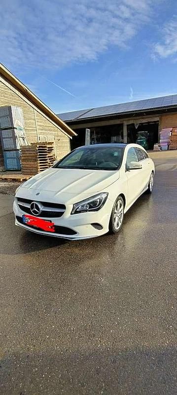 Gebraucht 2017 Mercedes CLA220 Shooting Brake Kombi | 18.000 € (Guter Preis) - Bild 1/4
