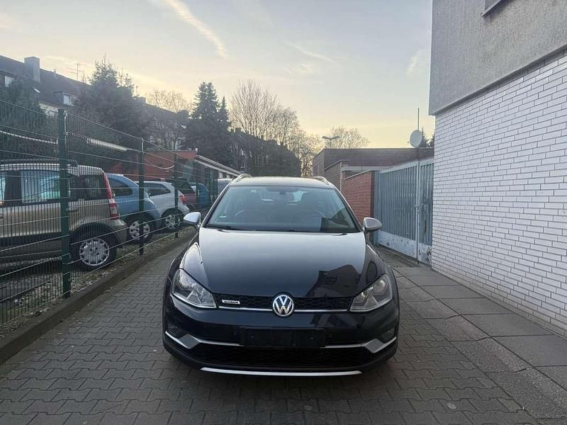 Gebraucht VW Golf Alltrack Basis 184 PS (135 kW) 2015 Schwarz Kombi