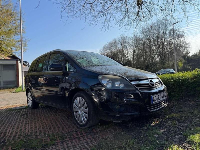 Gebraucht Opel Zafira Edition 116 PS (85 kW) 2011 Schwarz Van / Kleinbus