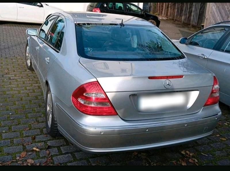 Gebraucht Mercedes E280 Elegance 191 PS (140 kW) 2005 Silber Limousine