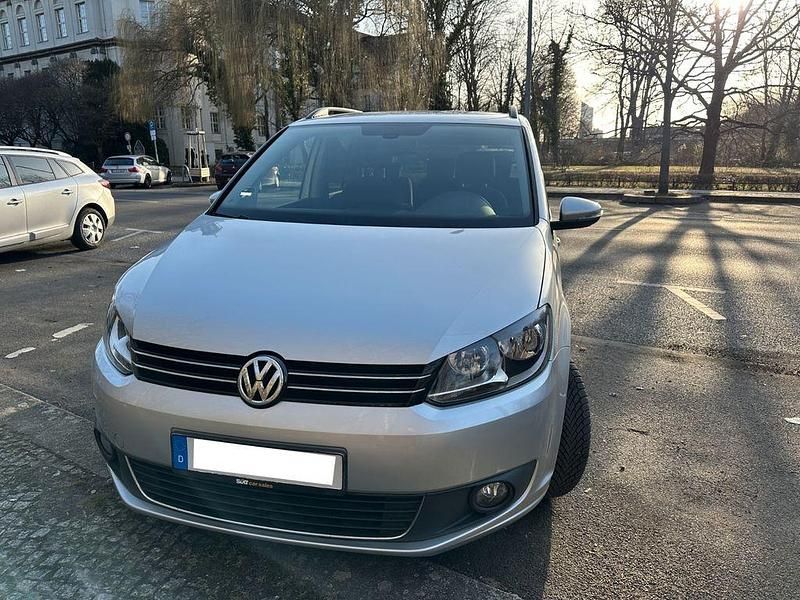Gebraucht VW Touran 150 PS (110 kW) 2012 Silber Van / Kleinbus