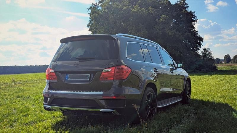 Gebraucht Mercedes GL500 AMG 435 PS (319 kW) 2014 Braun SUV