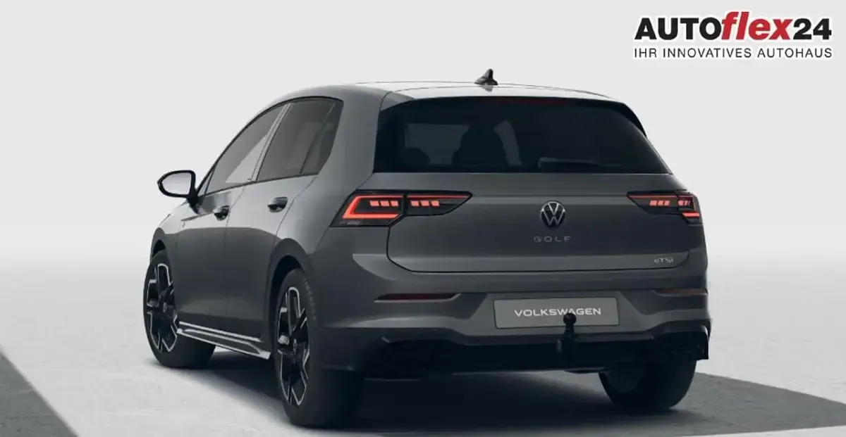 Neu VW Golf VIII R-line 150 PS (110 kW) 2026 Dolphin grey Limousine