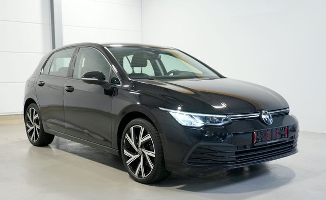 Schwarz Gebraucht 2021 VW Golf VIII Life Limousine | 19.450 € (Fairer Preis) - Bild 1/4
