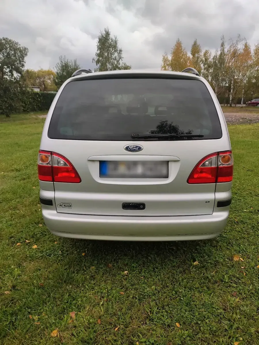Gebraucht Ford Galaxy 145 PS (106 kW) 2005 Silber Van / Kleinbus
