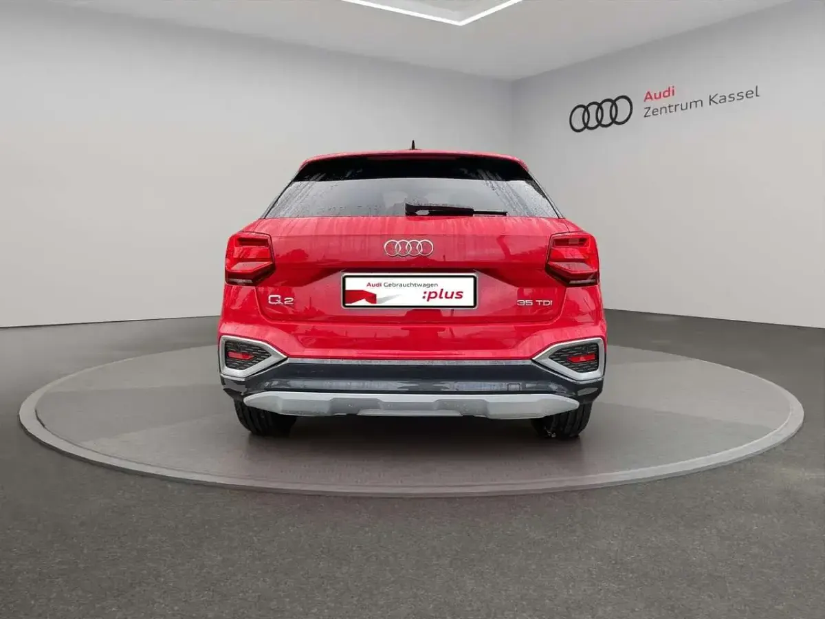 Gebraucht Audi Q2 Sport 150 PS (110 kW) 2025 Progressivrot metallic SUV
