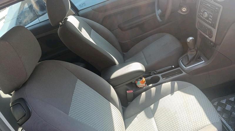 Gebraucht Ford Focus 125 PS (91 kW) 2007 Blau Limousine