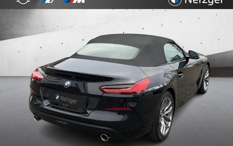 Gebraucht BMW Z4 Advantage 197 PS (144 kW) 2023 Black sapphire metallic Cabrio