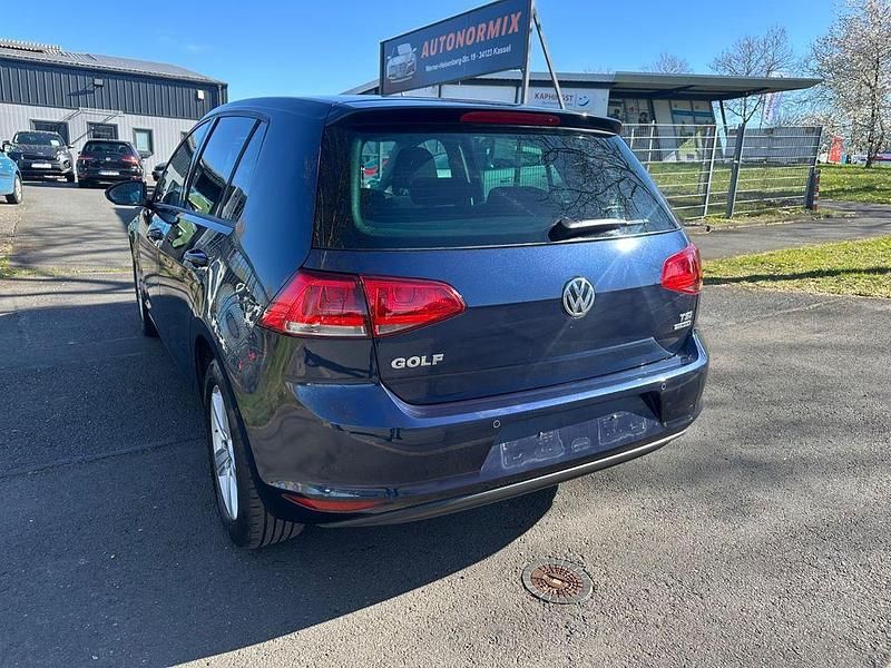 Gebraucht VW Golf VII Comfortline 86 PS (63 kW) 2014 Blau Limousine
