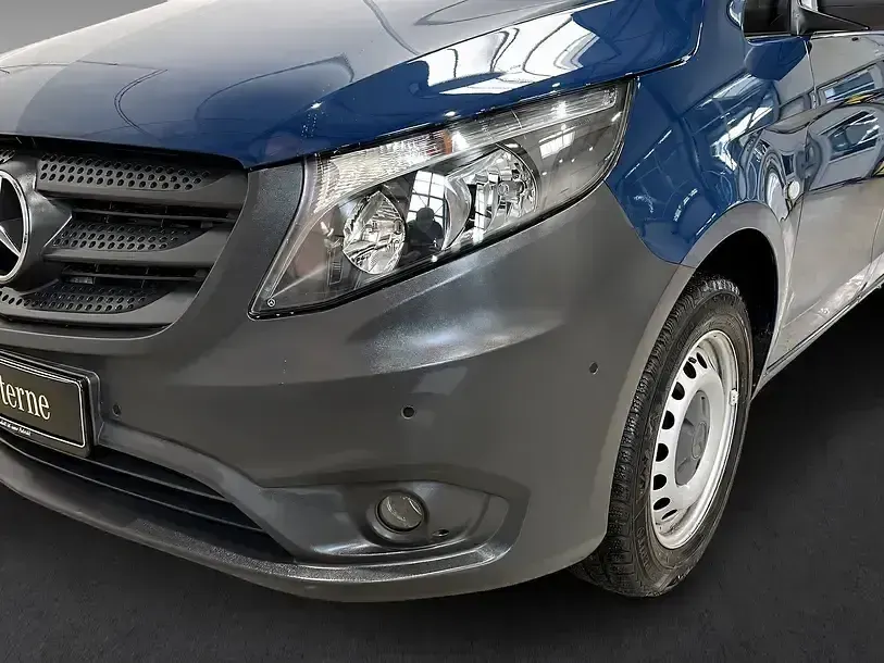Gebraucht Mercedes Vito 136 PS (100 kW) 2021 Stahlblau Van