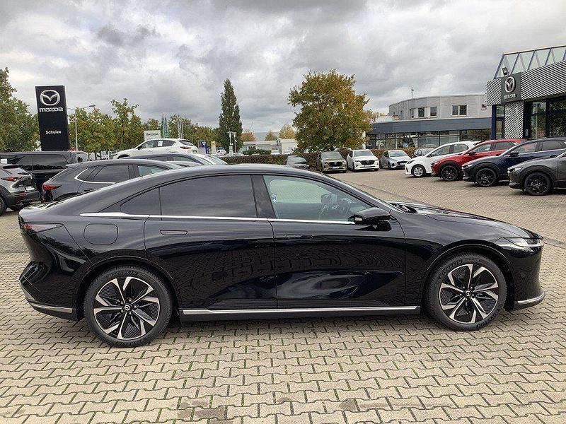 Neu Mazda 6e Takumi-Line 189 kW (258 PS) 2026 Jet black Limousine