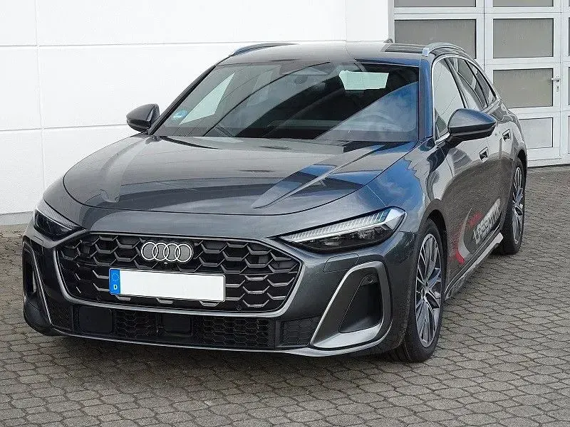 Gebraucht Audi A5 S-line plus 204 PS (150 kW) 2024 Grau Kombi
