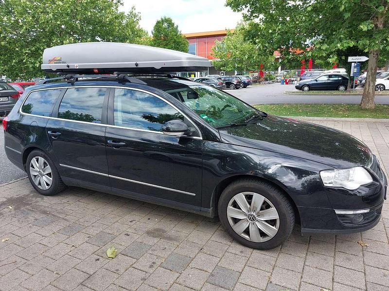 Schwarz Gebraucht 2010 VW Passat Comfortline Kombi | 5.200 € (Teuer) - Bild 1/4