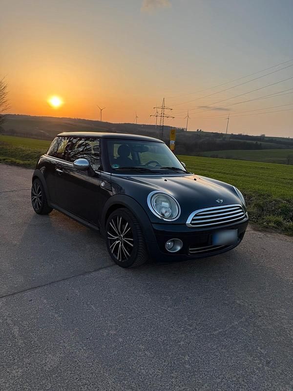 Gebraucht Mini ONE 120 PS (88 kW) 2008 Schwarz Kleinwagen