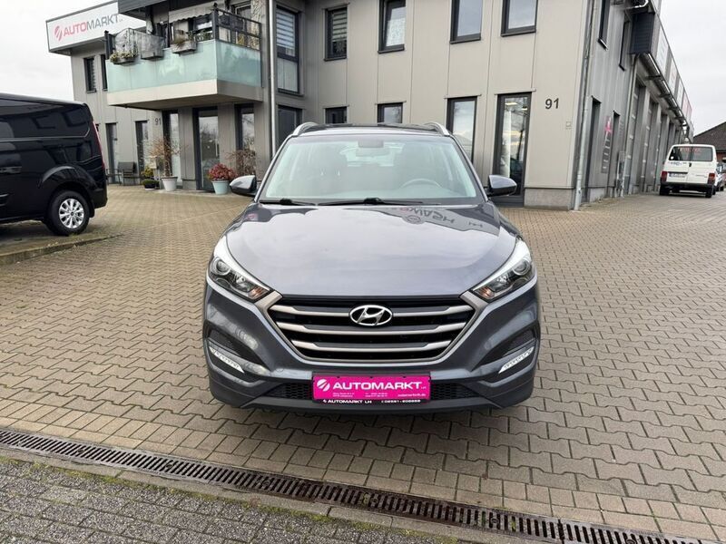 Grau Gebraucht 2017 Hyundai Tucson GO! SUV | 13.990 € (Fairer Preis) - Bild 1/4