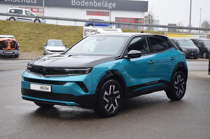 Neu Opel Mokka 145 PS (106 kW) 2025 Grün SUV