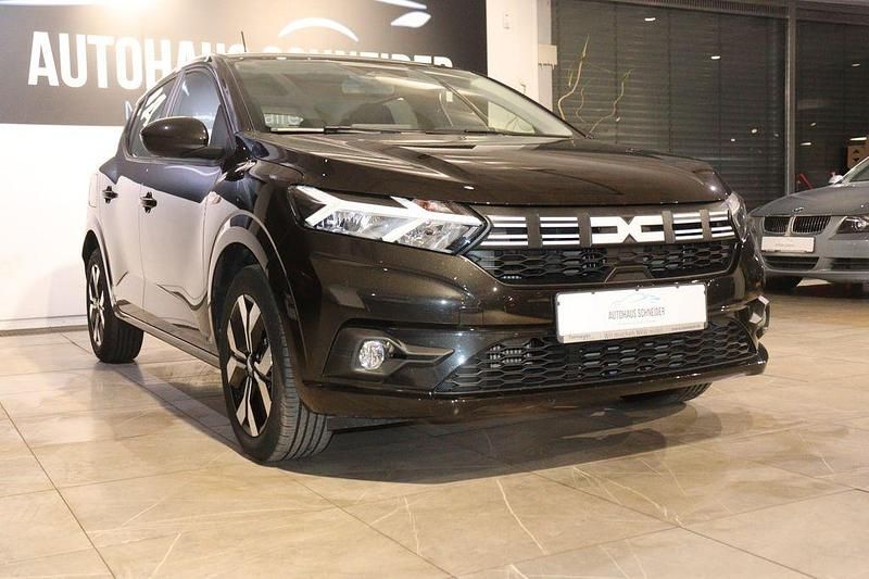 Gebraucht Dacia Sandero Expression 91 PS (66 kW) 2025 Schwarz SUV