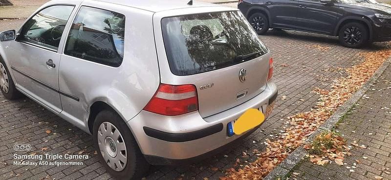 Gebraucht 2003 VW Golf IV Trendline Limousine | 999 € (Guter Preis) - Bild 1/4