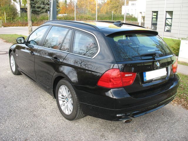Gebraucht BMW 320 250 PS (183 kW) 2011 Schwarz metallic Kombi