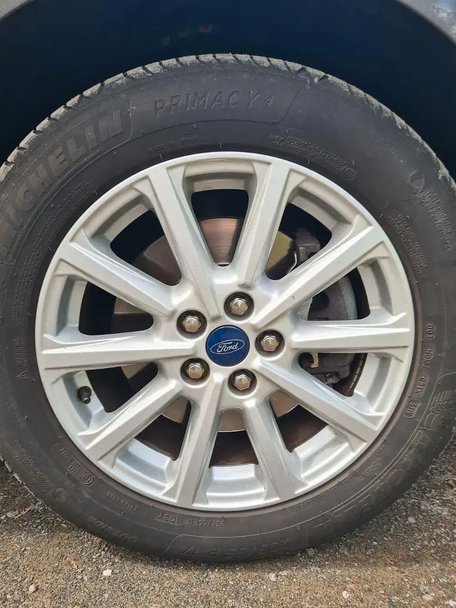 Gebraucht Ford S-MAX Titanium 150 PS (110 kW) 2017 Grau Van / Kleinbus