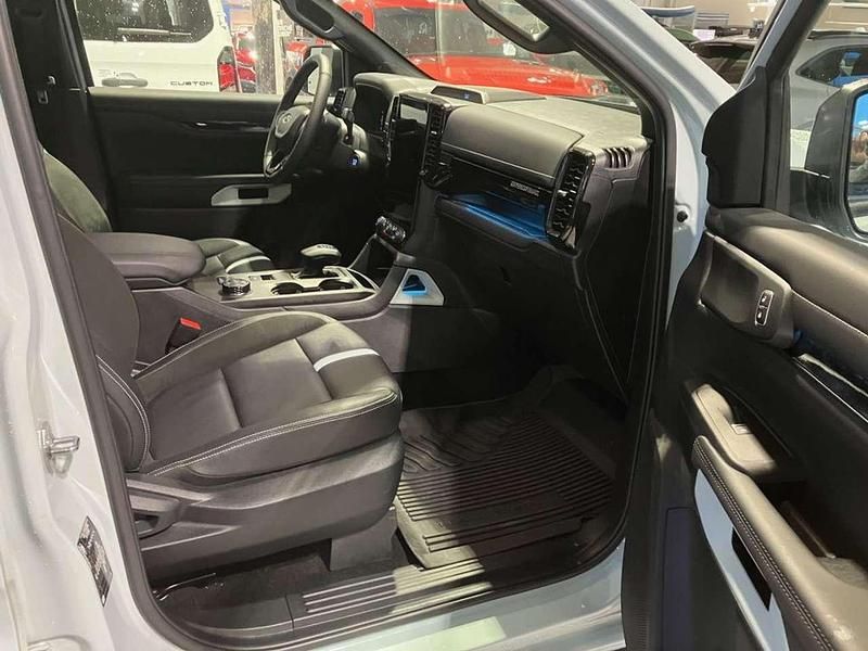 Gebraucht Ford Ranger 281 PS (206 kW) 2025 Chillgrau metallic Pickup