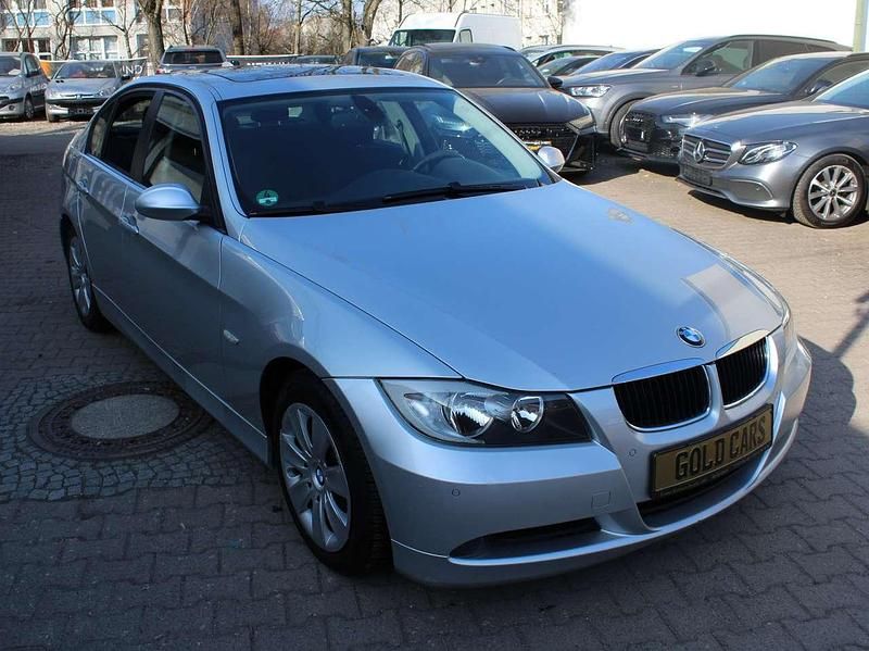 Gebraucht BMW 320 150 PS (110 kW) 2007 Titansilber metallic Limousine
