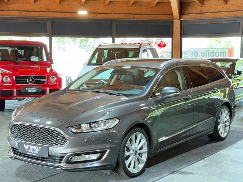 Grau Gebraucht 2017 Ford Mondeo Vignale Kombi | 13.977 € (Fairer Preis) - Bild 1/4