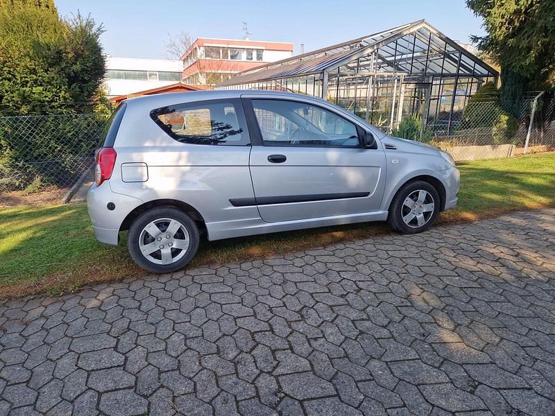 Gebraucht Chevrolet Aveo 84 PS (61 kW) 2008 Silber Kleinwagen