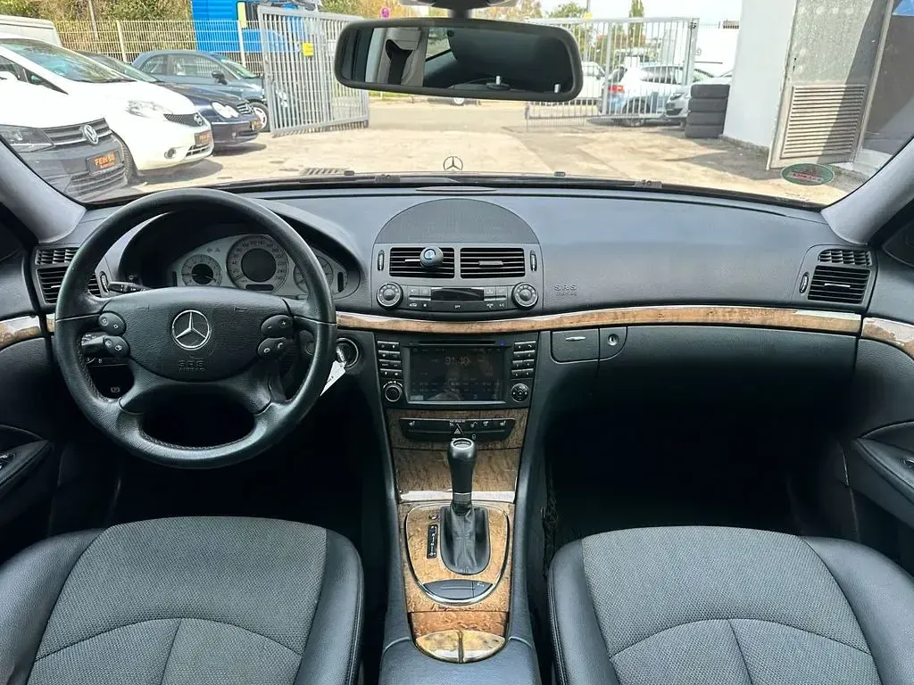 Gebraucht Mercedes E200 184 PS (135 kW) 2008 Schwarz Kombi